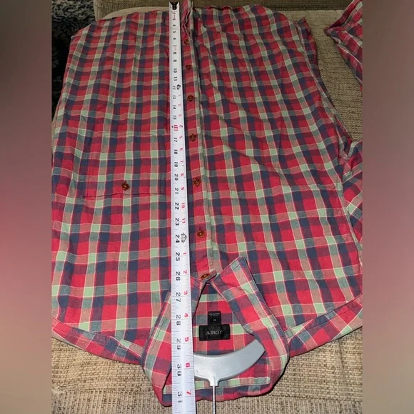 MENS BUTTON DOWN J. CREW - Picture 3 of 10